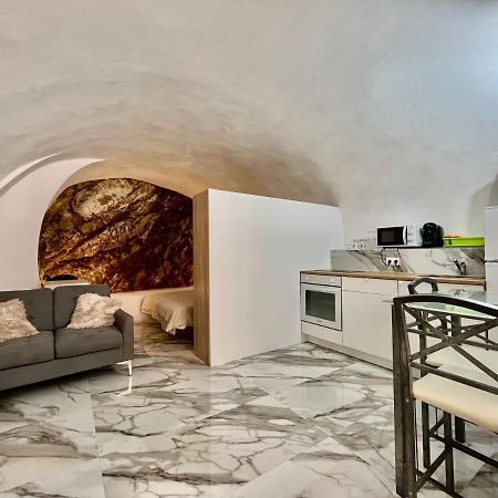 Cave House Apartment Menton Eksteriør bilde