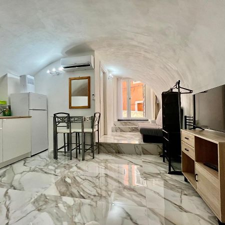 Cave House Apartment Menton Eksteriør bilde