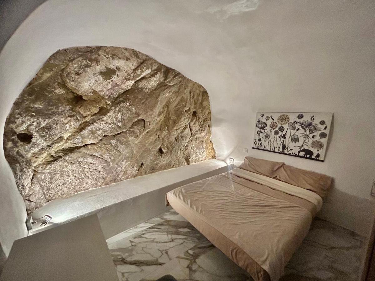 Cave House Apartment Menton Eksteriør bilde