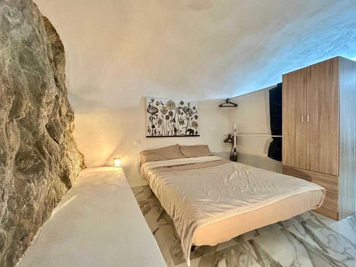 Cave House Apartment Menton Eksteriør bilde